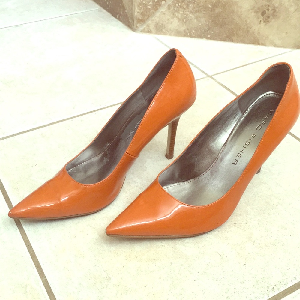 ORANGE Marc Fisher heels